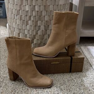 Sam Edelman Tan Heeled Boots
